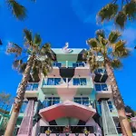 Wi-Ki-Woo Boutique Hotel